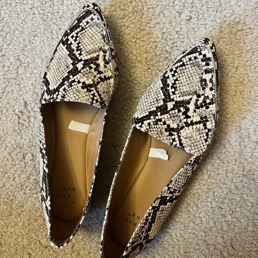 A New Day Snakeskin Patterned Women's Loafers Size 7